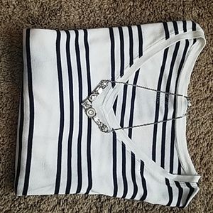 Long sleeved GAP shirt